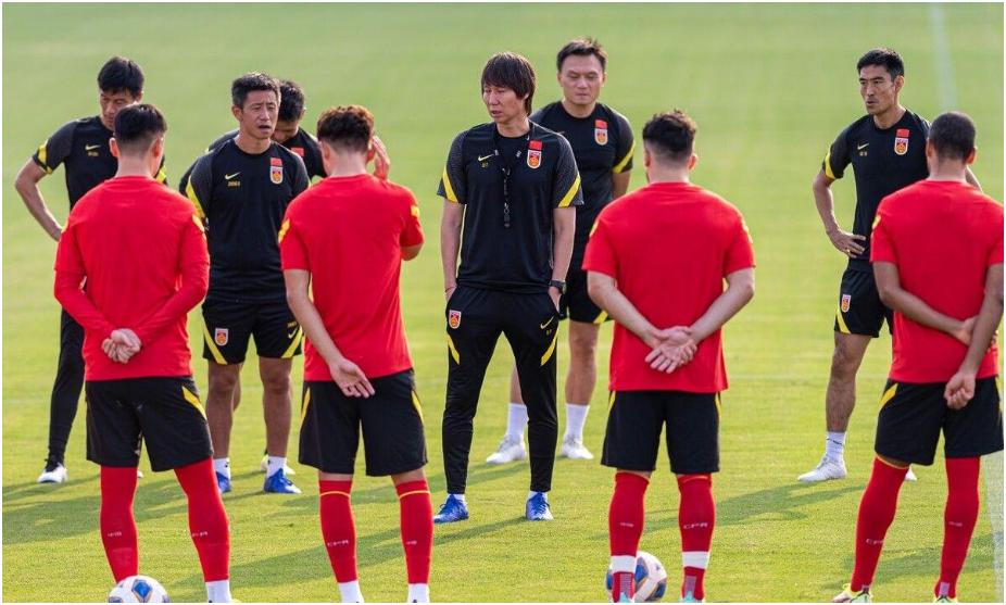 恨铁不成钢中国足球,李铁为什么成为国家队主教练