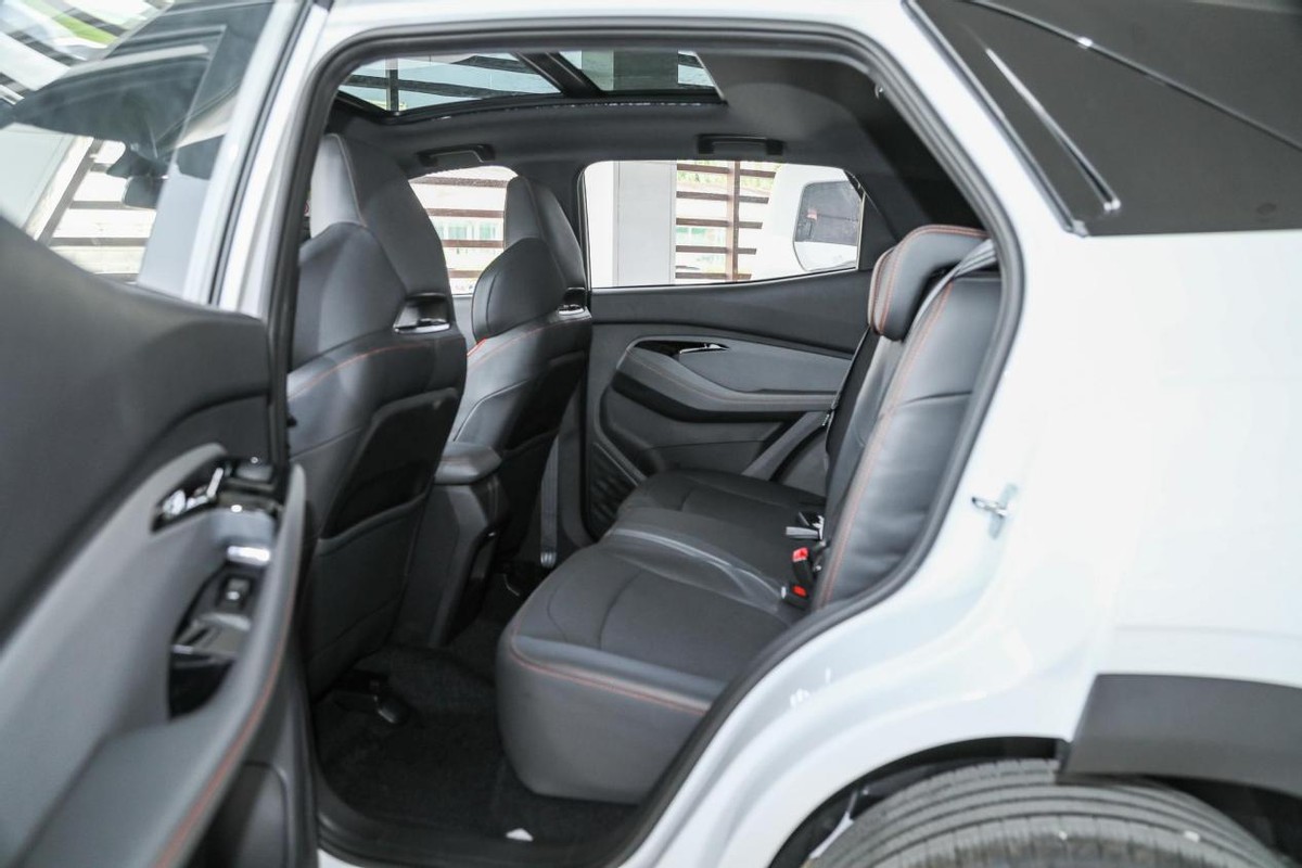 不到10万高性价比suv这3款随便选,十多万就能买suv这三辆谁最值得买