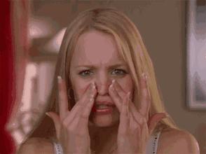 鼻子外面挤出来的白色东西臭臭的,鼻子头上挤出来的白色东西是什么