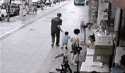 失踪儿童人贩子,最近失踪小女孩从人贩子手中逃走