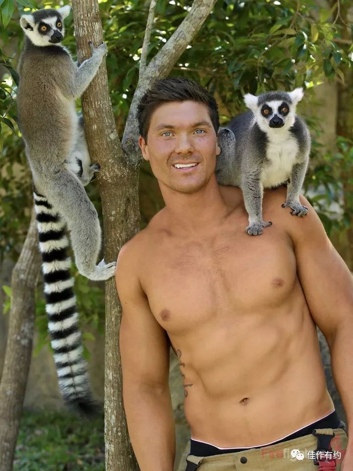 澳洲消防队帅哥大秀肌肉照,澳洲消防员帅哥