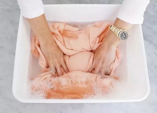 羊毛衣水洗掉毛怎么补救,羊毛衣怎么洗才不会掉毛