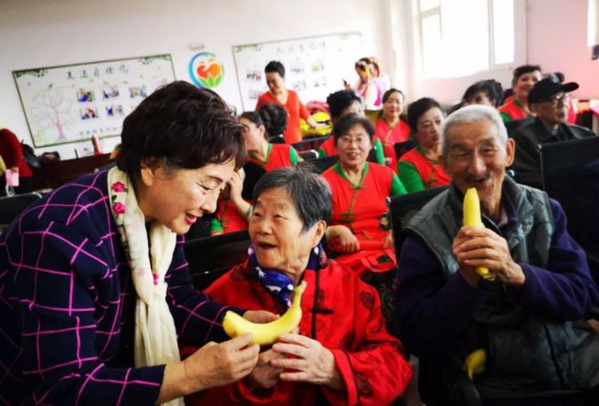 槐荫老干部朗诵沙龙,济南槐荫区老年朗诵协会冬至活动