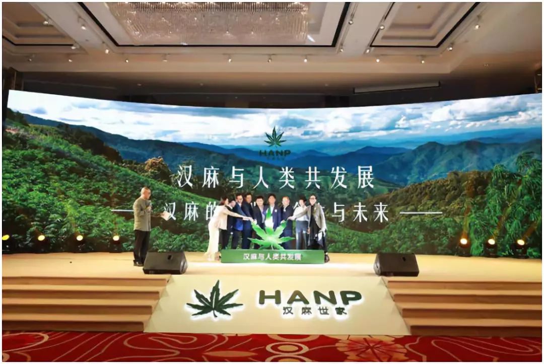 “宁波装,妆天下”——第22届宁波国际服装节成功举办