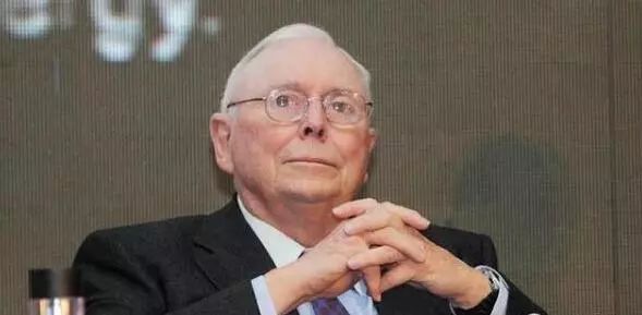 查理芒格最聪明的一件事,查理芒格的逆向思考