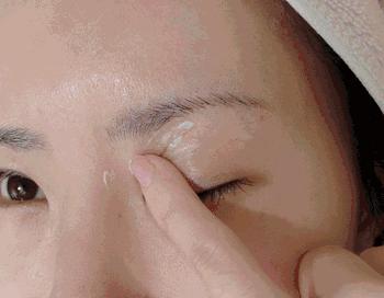 眼袋黑眼圈细纹抹一抹,去眼袋黑眼圈涂抹方法