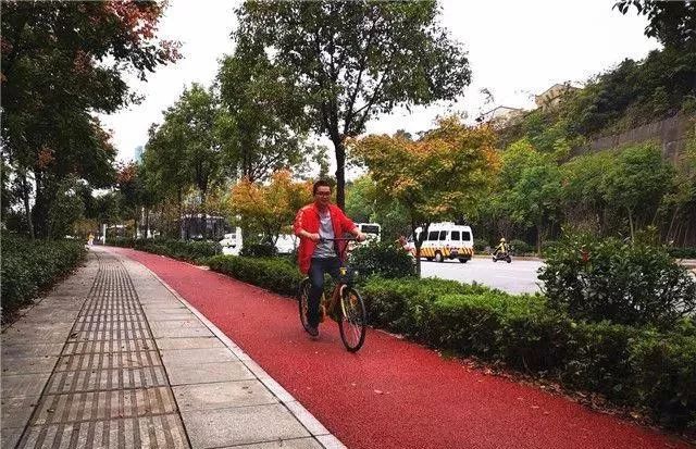 4名*党**员干部被查、8家医院违法执业被曝光……