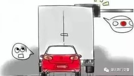 被大车挡着闯红灯怎么处理,左拐跟在大车后面闯红灯了怎么办