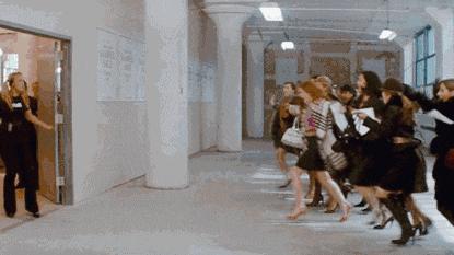 倒计时36小时！振华诚成购物中心2周年庆来啦！满1000送200，抽iphone，抽金条，超多福利等你拿！