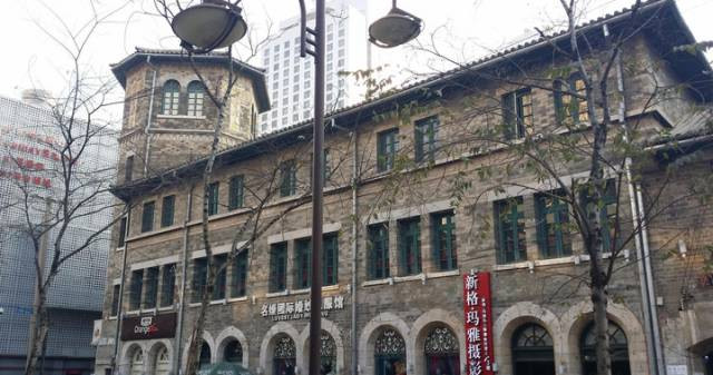 戳心窝的春城日常生活，625万昆明人边看边哭！