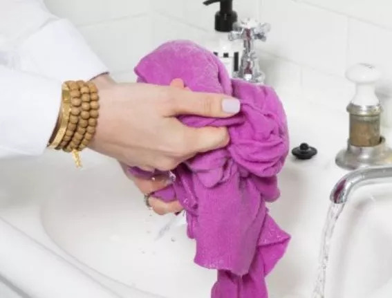 修复松垮领口毛衣,高领毛衣领口不松垮女款