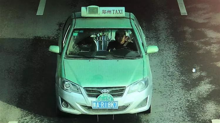 给力~又有39辆改色“黑出租”被交警电子眼“锁定”!