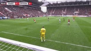 摒弃“双核”？科瓦奇的中场实验依然无果