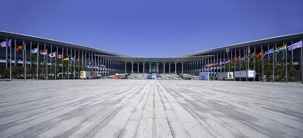 全球好货汇聚来中博会淘好货,电商平台也到进博会搜罗全球好货