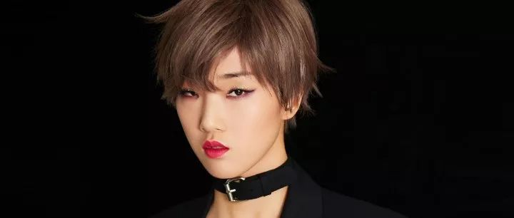 蜡笔小新无法抵挡蛋糕的诱惑,蜡笔小新被挤太阳穴