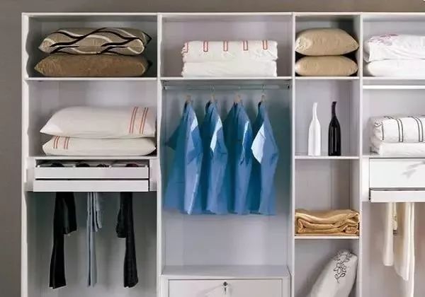 3分钟学会8种冬装收纳窍门培训,怎么收纳冬天的衣服才不怕生虫