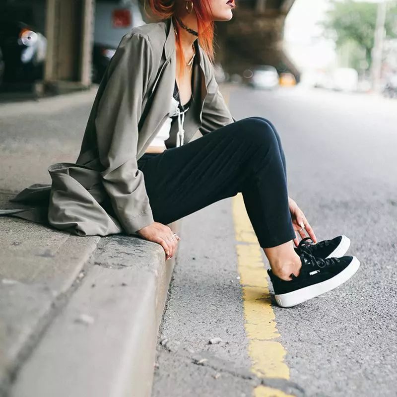 aj4涂鸦白蓝,aj4涂鸦联名灰麂皮