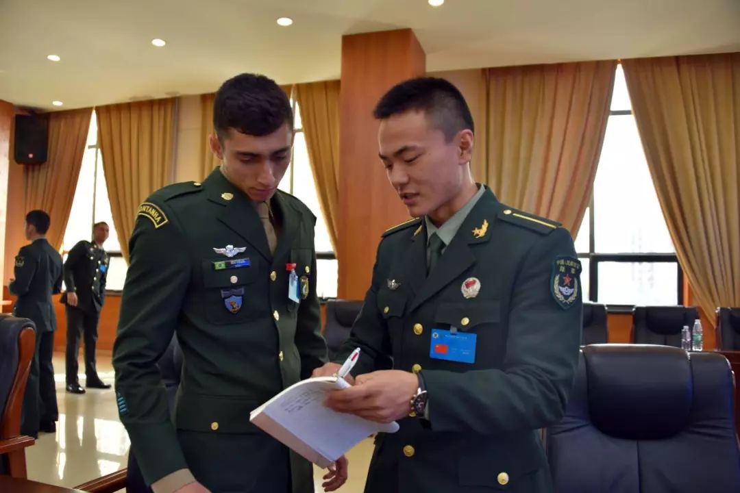 现场直击陆军,直击陆军某旅新年开训