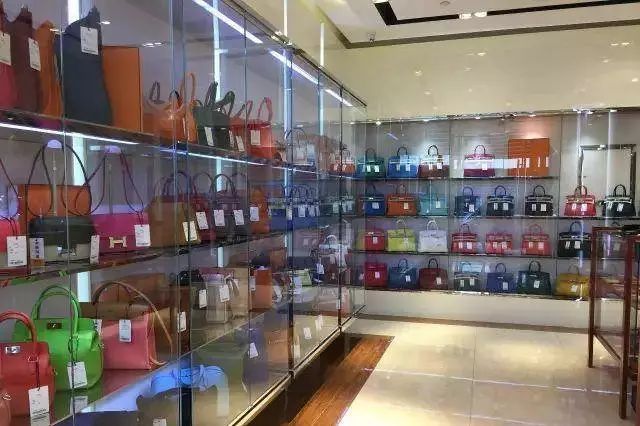 3000块以内的奢侈品包包,3000以下的奢侈品包包