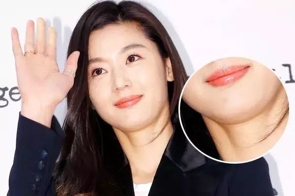 蜡笔小新无法抵挡蛋糕的诱惑,蜡笔小新被挤太阳穴