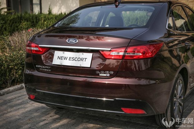 试驾全新福特福睿斯,福睿斯性价比