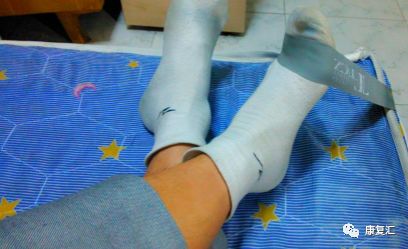 脚踝扭伤很痛怎么医,脚踝内侧筋痛扭伤详细康复训练