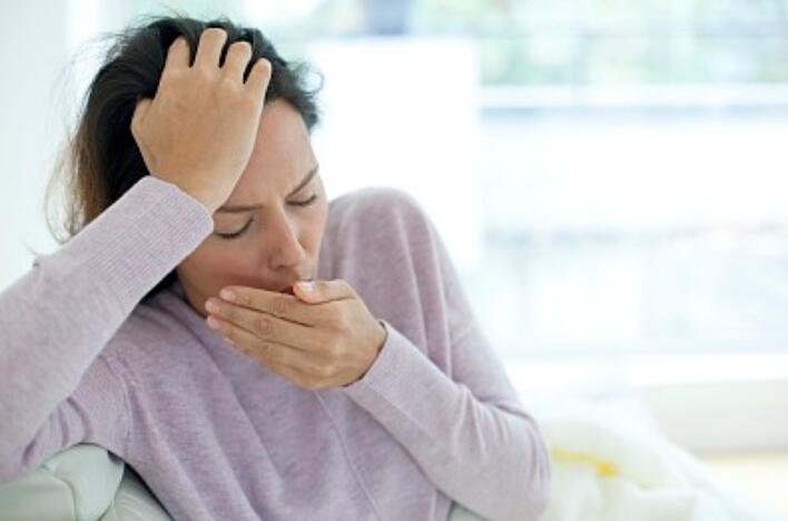 干咳嗓子疼鼻塞是什么原因,天气干燥鼻塞怎么办