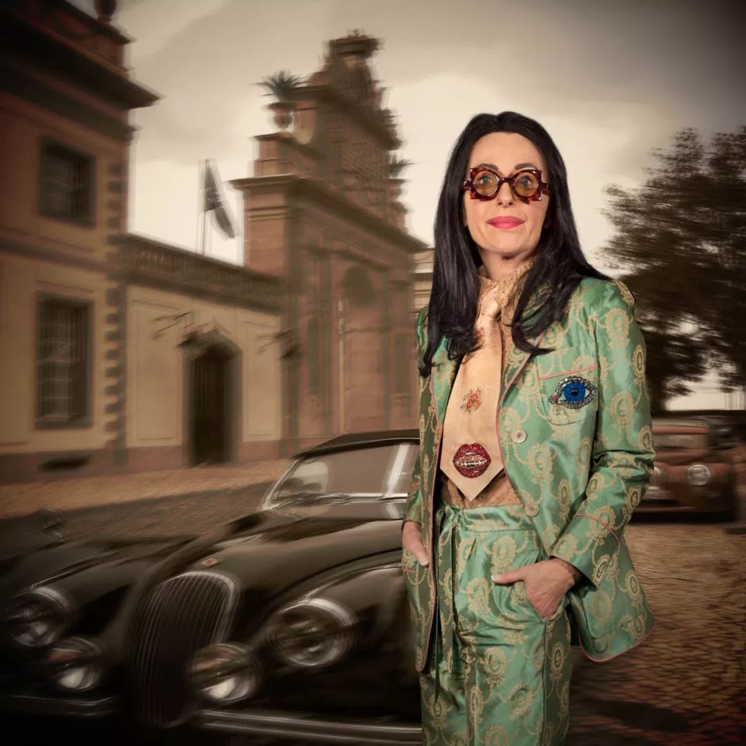 她是全球最贵女性摄影艺术家，中国首次大展惊艳上海，绝不容错过！