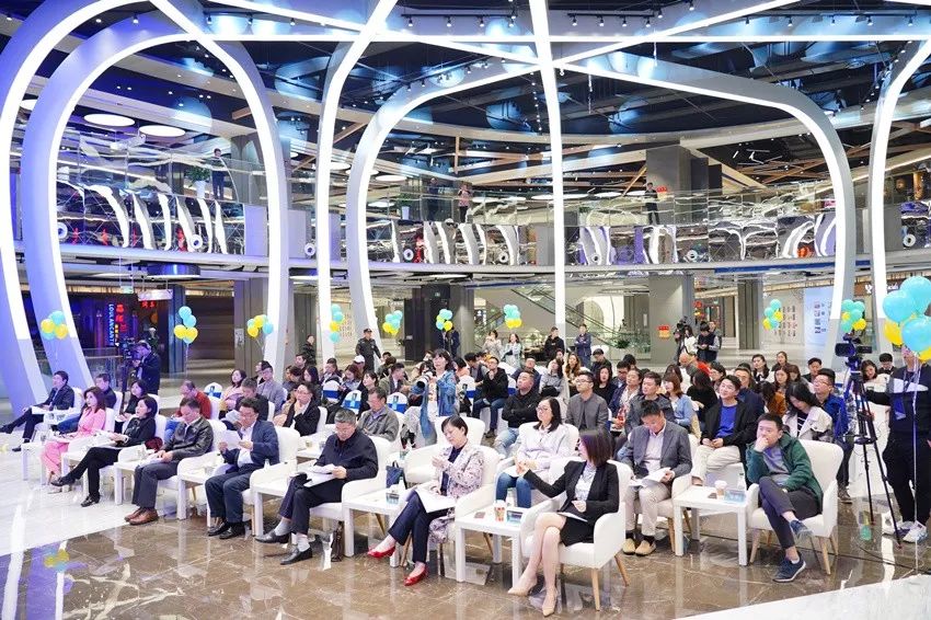 终于等到你央视,终于等到你直播唱歌