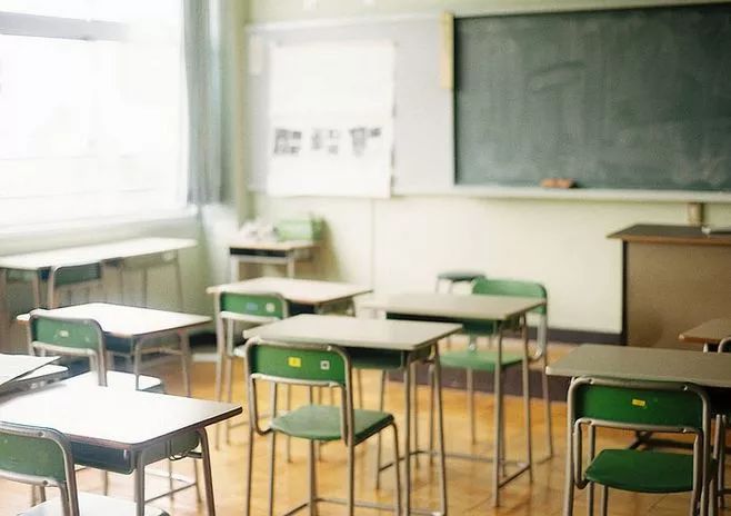 给你英文为什么不用giveyou,给你不是giveyou这是中式英语