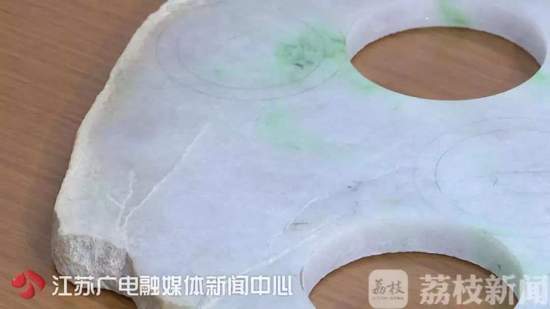 直播卖翡翠为什么要卖毛货,翡翠赌石直播骗局