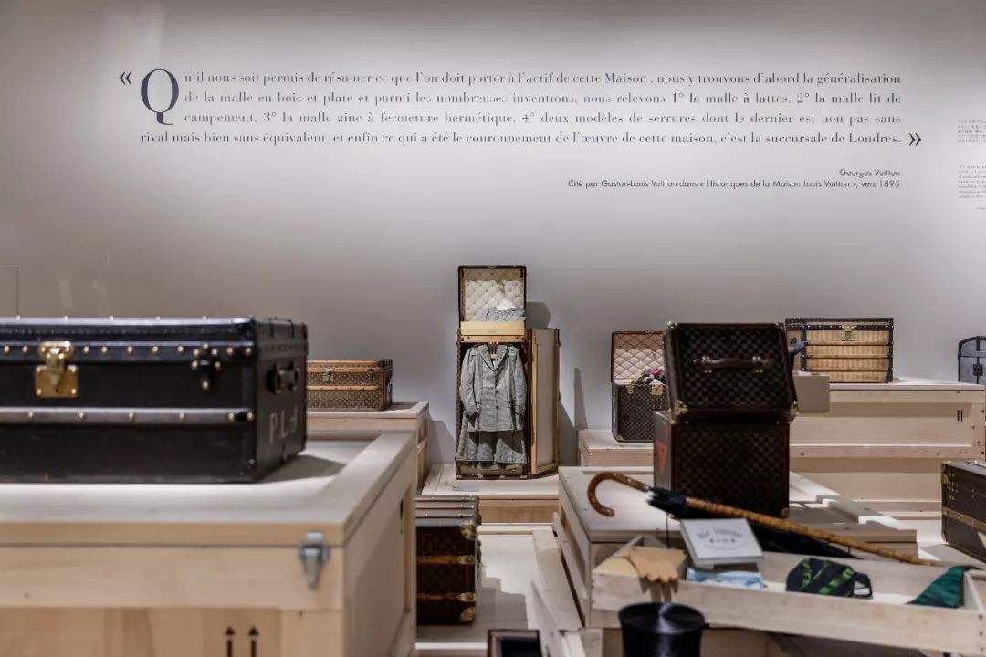 人类如何将旅行史藏在一只箱子中？