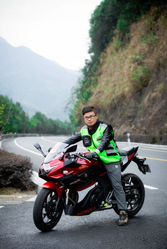 一路同行，“园丁”小哥哥眼中的豪爵！