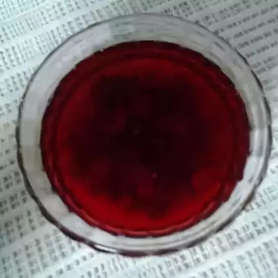 跟女神说一万句“多喝热水”，也比不上这个恒温暖杯垫！玻璃杯、瓷杯、不锈钢、牛奶盒都能使用