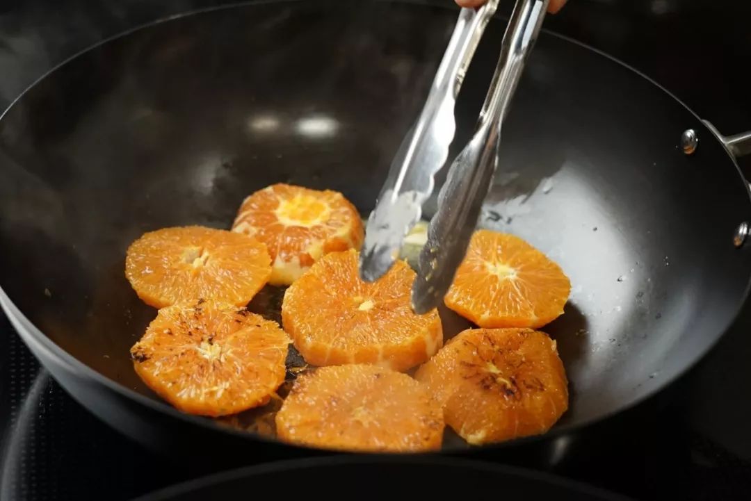 把榴莲加热,把榴莲烤熟吃很香