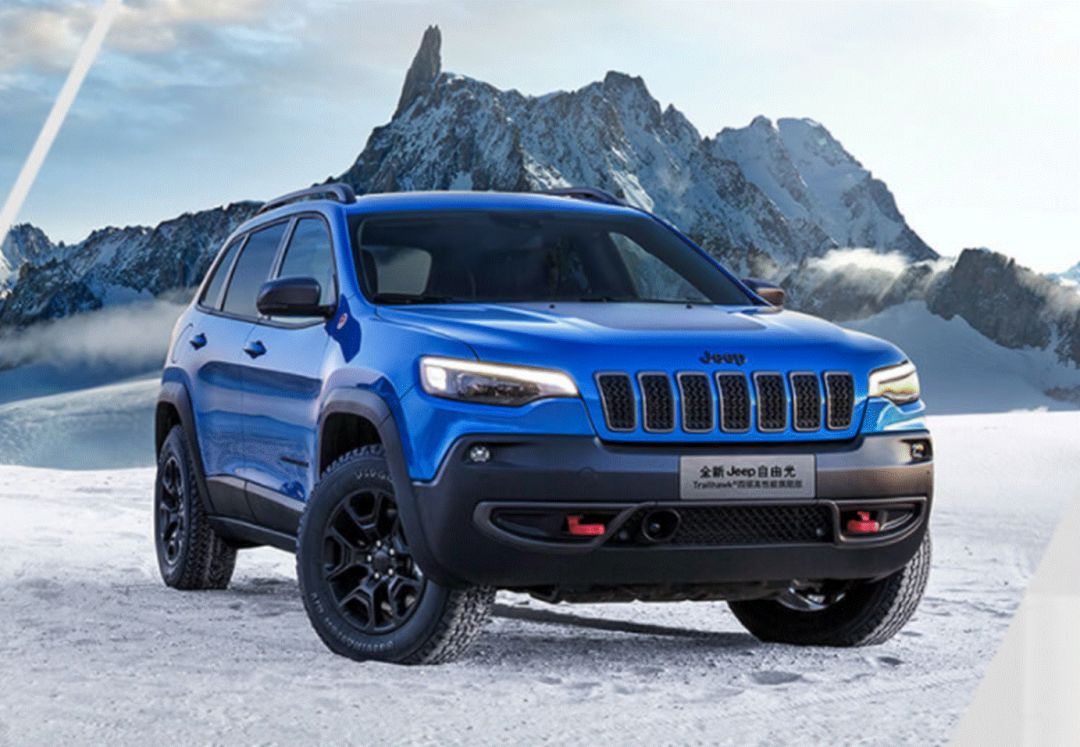 jeep自由光新车落地价,jeep自由光20172.4l领先智能版配置