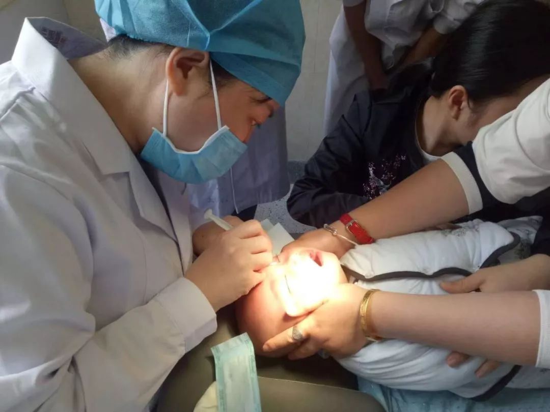 福州一家长购“网红”产品，致9岁女儿变“老花眼”！护眼你真的知道怎么做吗？「共享大医生」