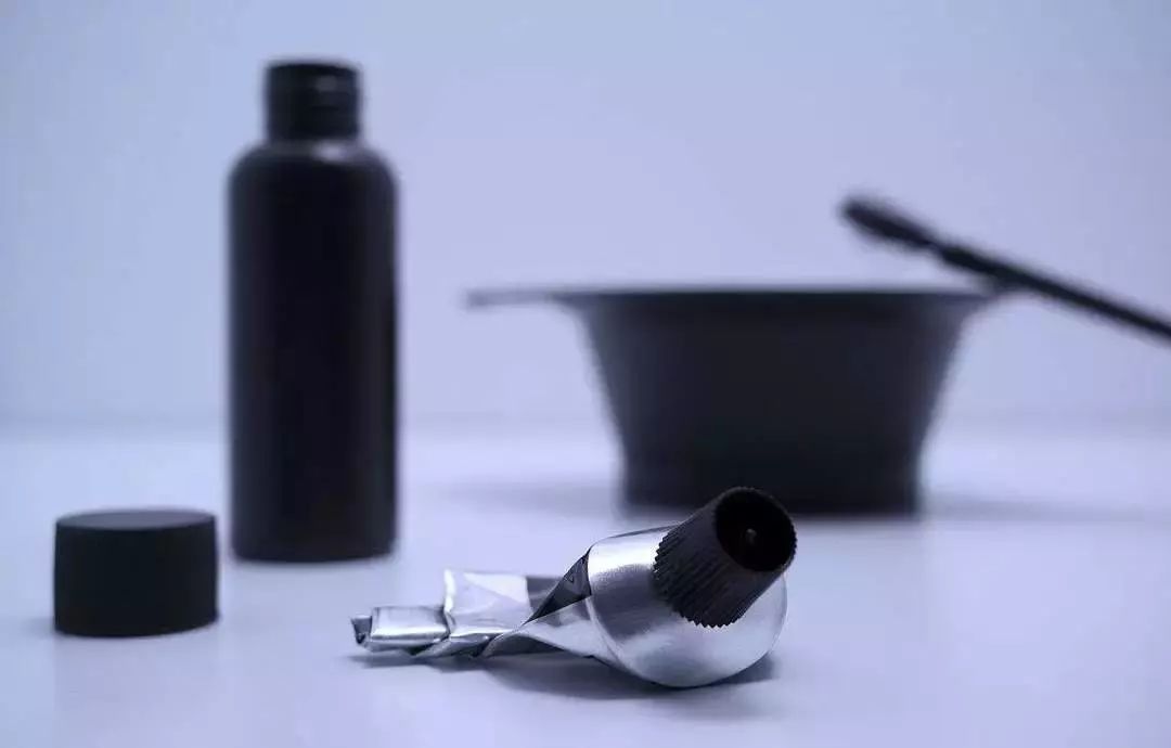 43批次化妆品抽检不合格,最新化妆品抽检不合格处罚依据