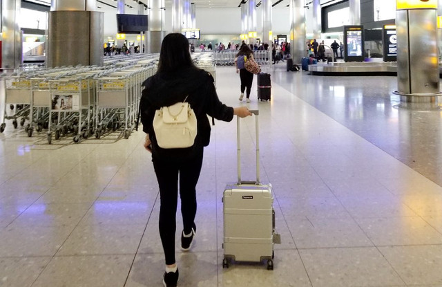 rimowa旅行箱怎么开,rimowa旅行箱用不用箱套