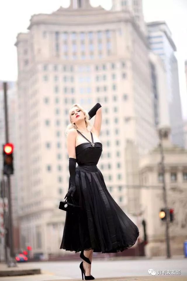 人像摆姿100个技巧坐着半身照,简单人像拍照摆姿