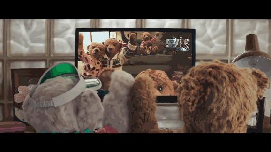 希思罗机场圣诞暖心广告上线泰迪熊夫妇今年怎么过圣诞？