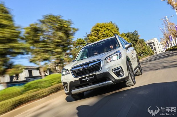 斯巴鲁第四代森林人试驾体验,斯巴鲁森林人2.0四驱系统2010