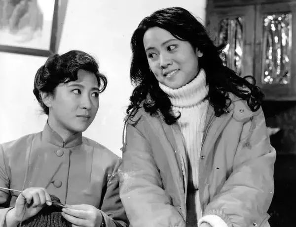 剧本的交叉叙事方法,电影剧本多线叙事结构