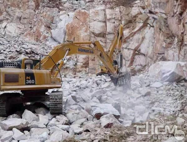 小松挖掘机小型价格及型号大全,小松小型挖掘机价格及型号报价表