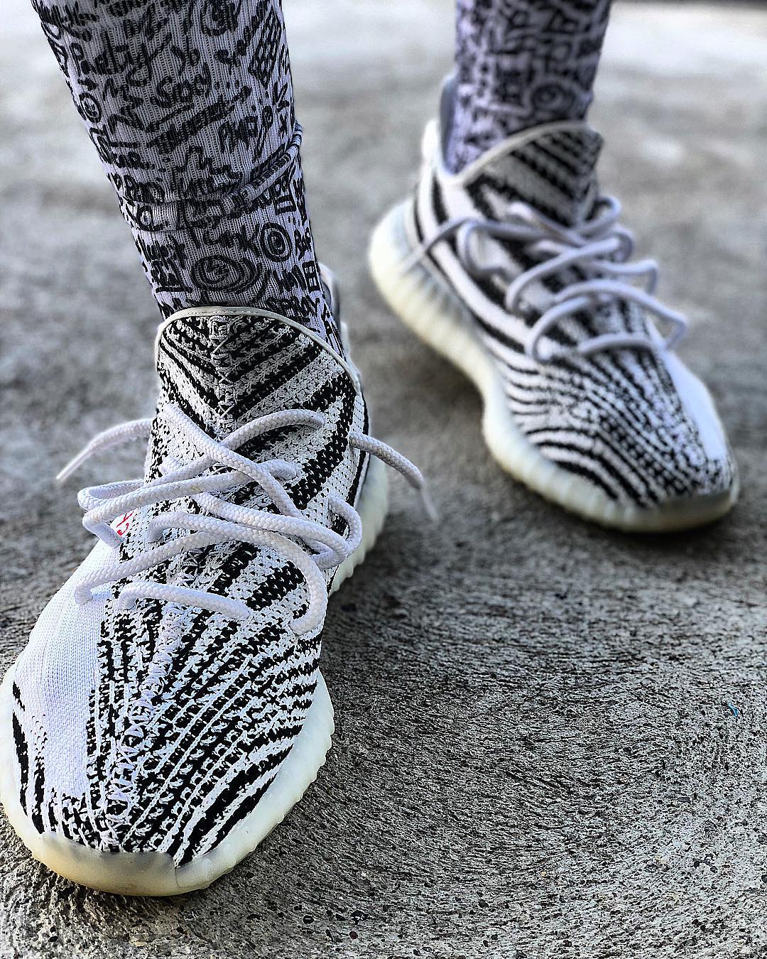 yeezy白斑马近期补货,白斑马2020补货会降价吗