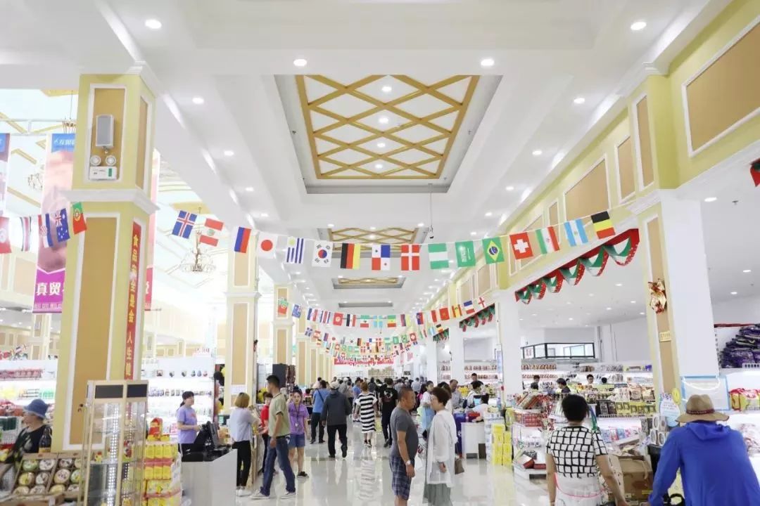 满洲里冰雪节,满洲里冰雪节和哈尔滨冰雪大世界