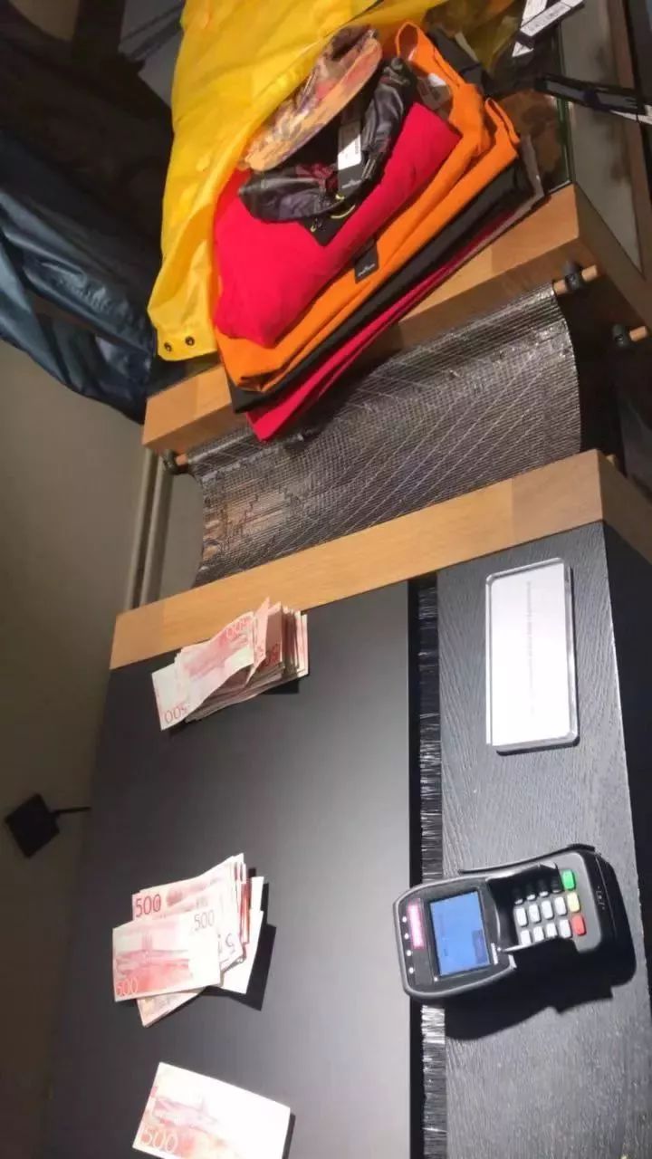 为了买鞋努力搬砖,为了买鞋努力拼搏