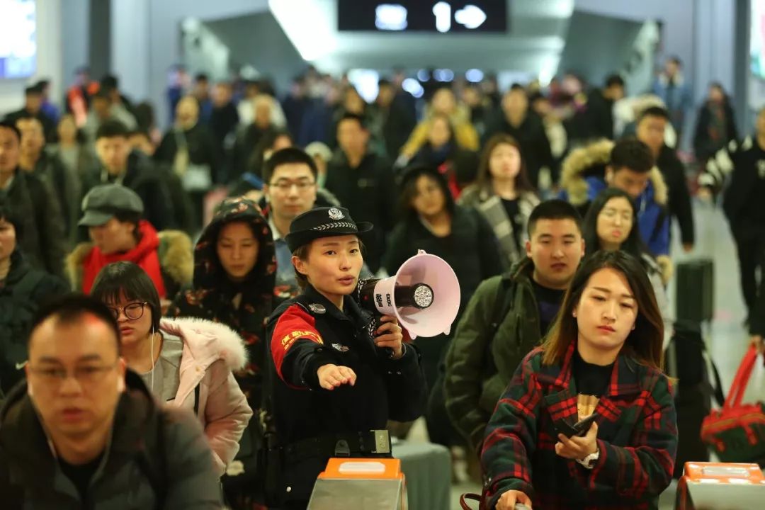 12月23日起开抢春运火车票！这份订票时间表一定要收好