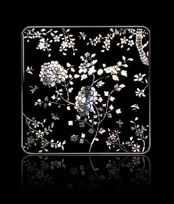 故宫口红设计者,如何看待故宫博物院的故宫口红