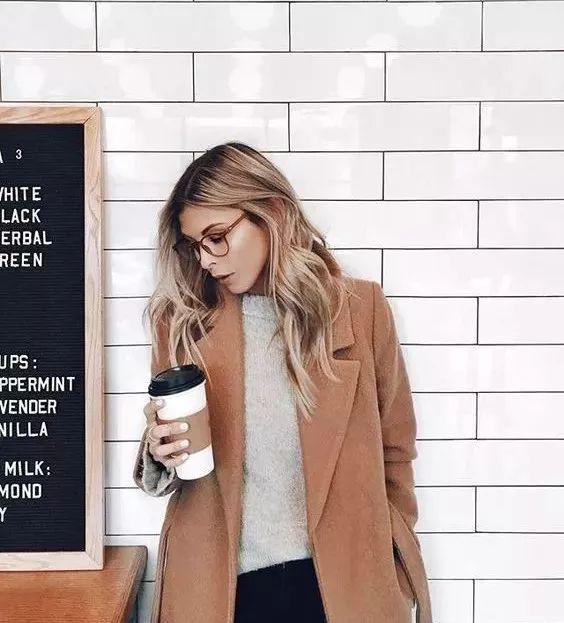 电吹风吹后背治发烧,吹风机吹身体舒服